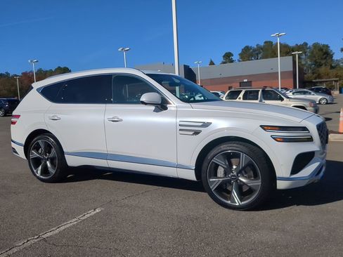 Certified 2025 Genesis GV80 3.5T Prestige image 2