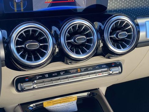 Certified 2025 Mercedes-Benz GLB 250 image 30