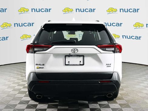 Used 2025 Toyota RAV4 XLE AWD/4WD image 6
