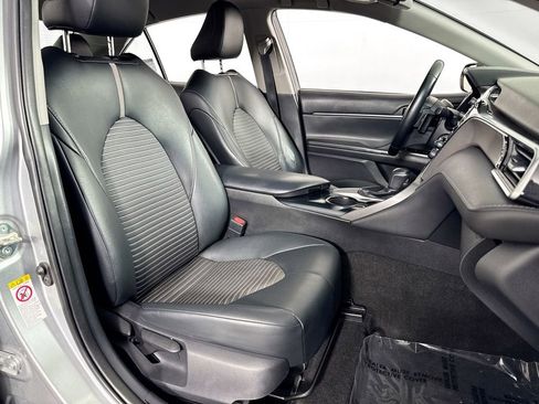 Used 2018 Toyota Camry SE w/ Protection Package (Q2) image 27