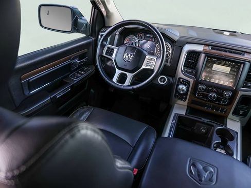 Used 2015 RAM 1500 Laramie w/ Convenience Group AWD/4WD image 28