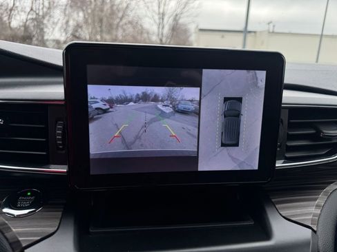 Used 2020 Ford Explorer Limited w/ Class III Trailer Tow Package image 16