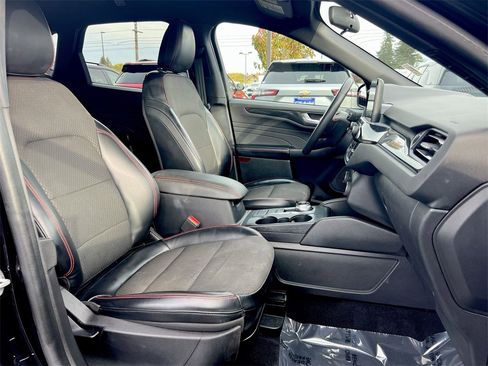 Used 2023 Ford Escape ST-Line image 22