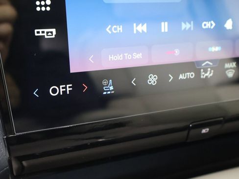 New 2025 Lincoln Navigator Reserve AWD/4WD image 8