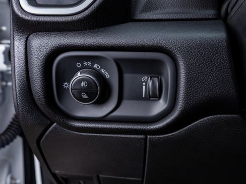 Used 2025 RAM 2500 Big Horn AWD/4WD image 19