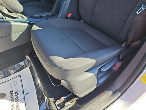 Used 2024 Toyota Corolla LE image 33