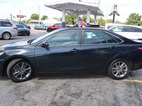 Used 2016 Toyota Camry SE FWD image 6