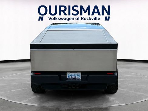 Used 2024 Tesla Cybertruck AWD Crew Cab image 5
