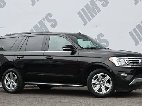 Used 2019 Ford Expedition XLT w/ Equipment Group 202A RWD image 3