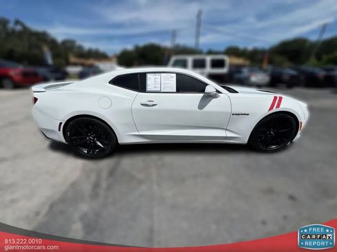 Used 2017 Chevrolet Camaro SS image 4