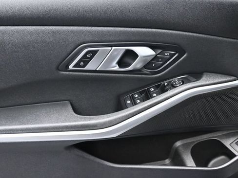 Used 2020 BMW 330i Sedan w/ Premium Package RWD image 8
