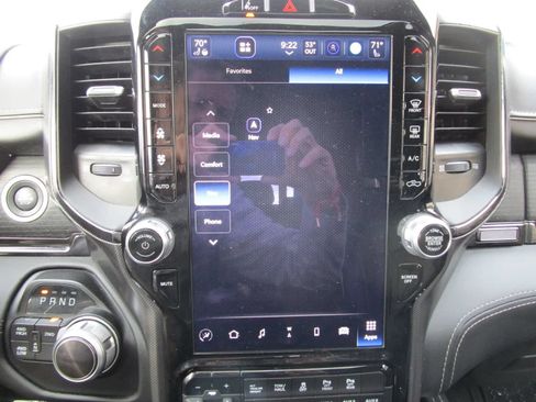 Used 2022 RAM 2500 Limited AWD/4WD image 31