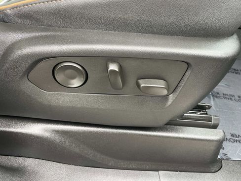 Used 2023 GMC Yukon AT4 image 26