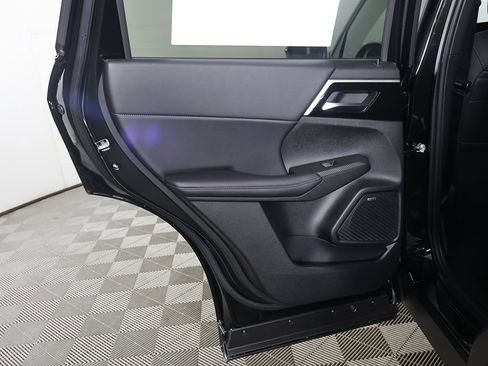 New 2026 Mitsubishi Outlander SE image 23