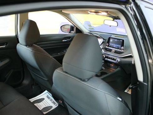 Used 2021 Nissan Altima 2.5 S AWD/4WD image 12