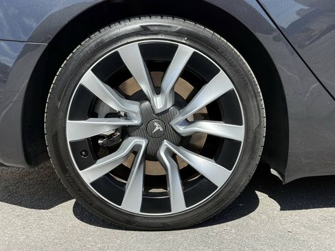 Used 2024 Tesla Model 3 RWD image 40
