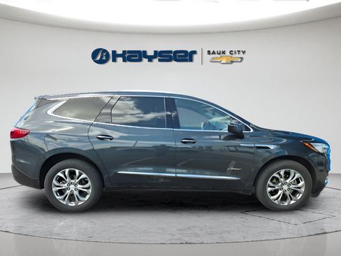 Used 2019 Buick Enclave Avenir w/ Avenir Technology Package AWD/4WD image 4