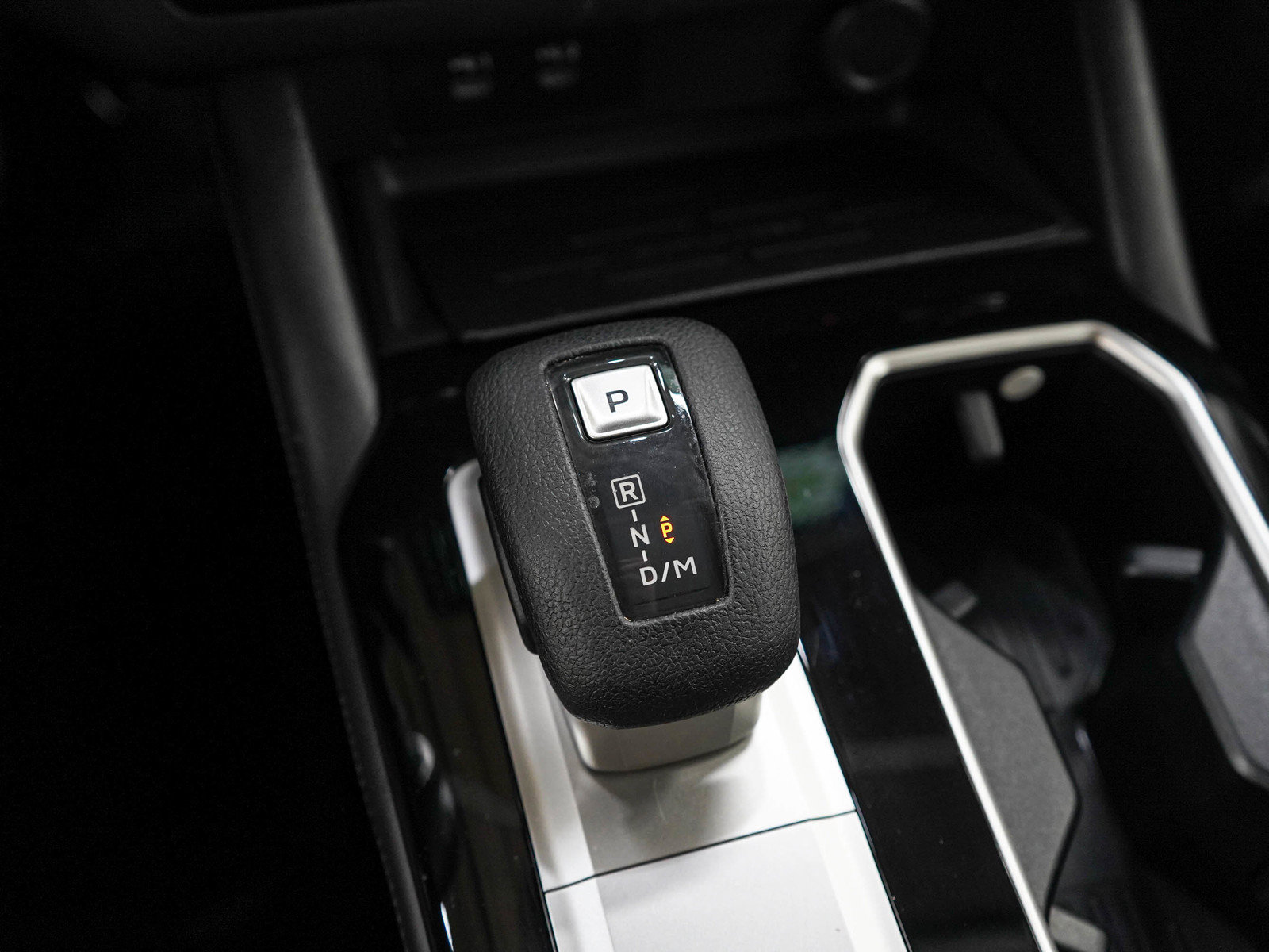 Used 2025 Mitsubishi Outlander ES AWD/4WD image 22