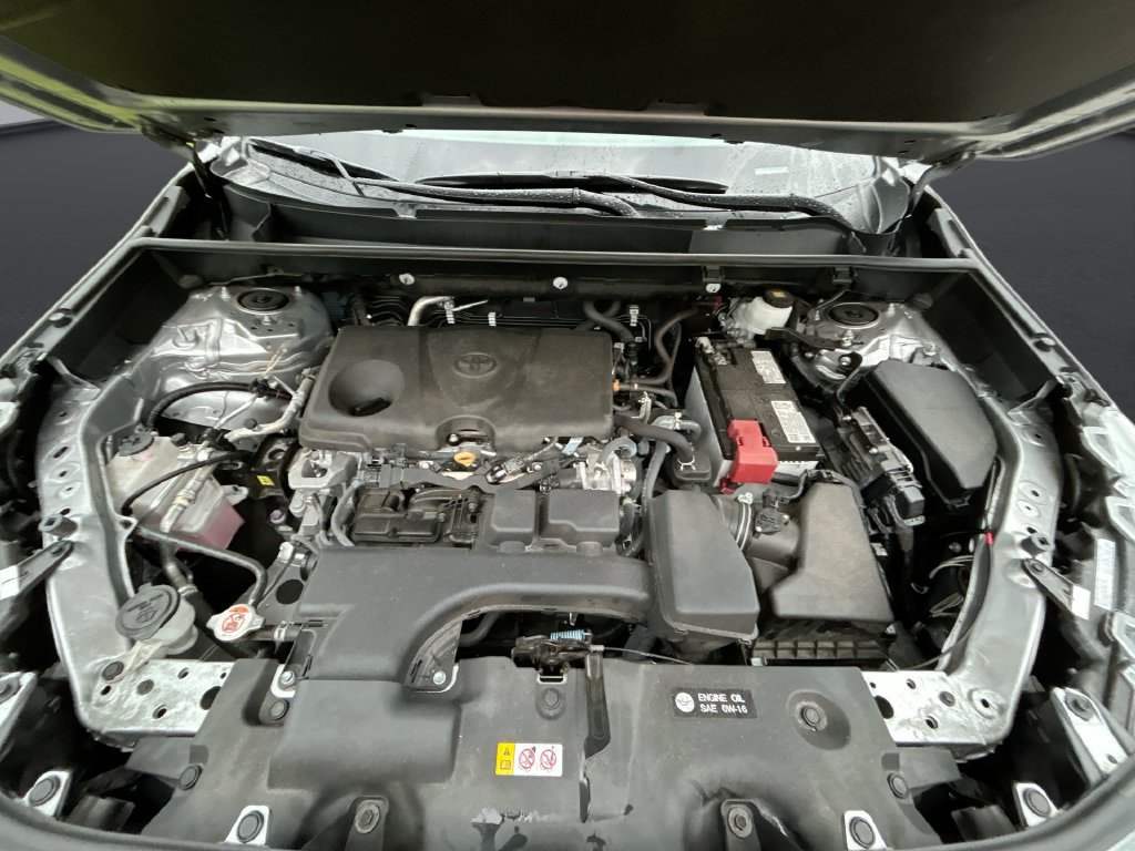 Certified 2024 Toyota RAV4 LE FWD image 31