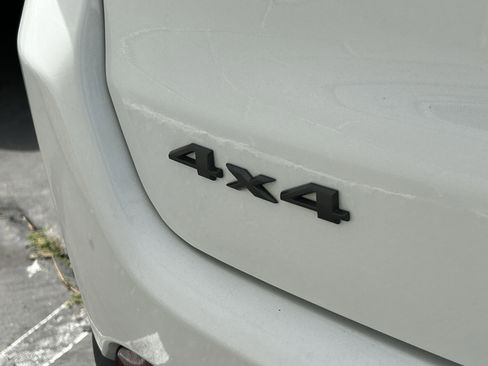 Used 2025 Jeep Compass Trailhawk AWD/4WD image 4