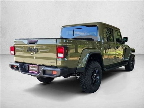 New 2026 Jeep Gladiator Sport AWD/4WD image 2
