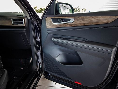 New 2026 Volkswagen Atlas SE image 42