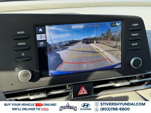 Certified 2026 Hyundai Elantra SE FWD image 3