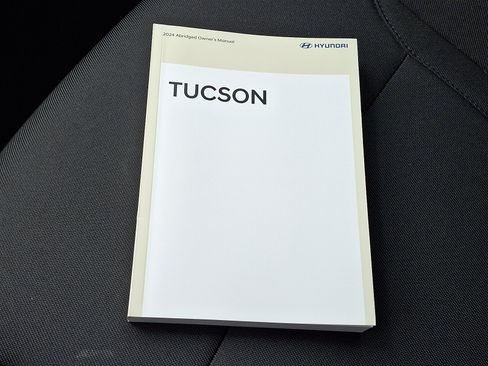 Used 2024 Hyundai Tucson SE AWD/4WD image 25