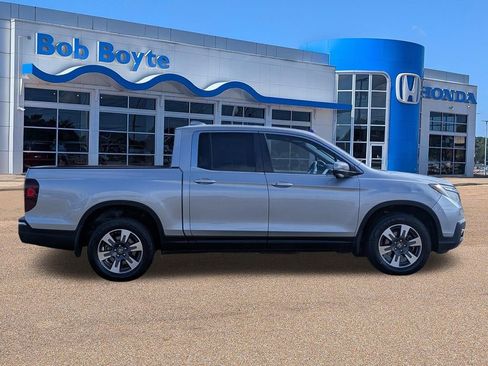 Used 2019 Honda Ridgeline RTL-T image 2