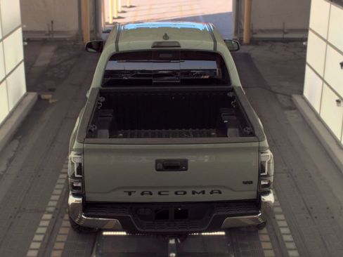 Used 2023 Toyota Tacoma TRD Off-Road AWD/4WD image 7