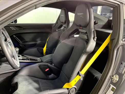 Used 2026 Porsche 911 GT3 RWD image 5