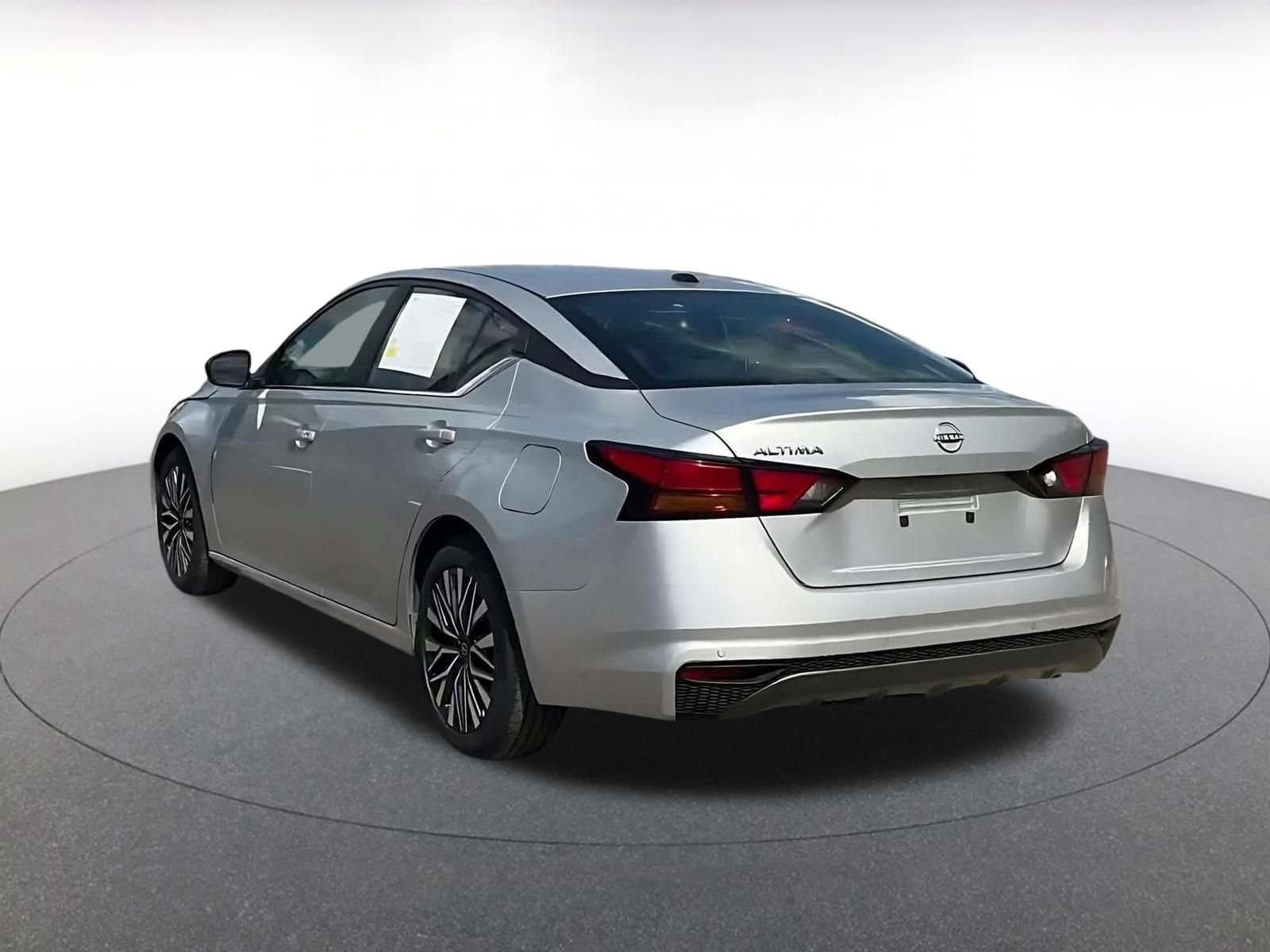 Used 2026 Nissan Altima 2.5 SV FWD image 10