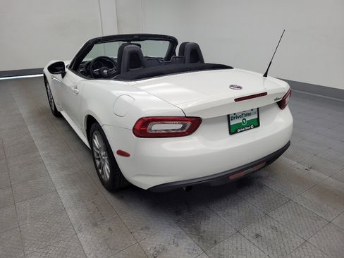 Used 2017 FIAT 124 Spider Classica image 5