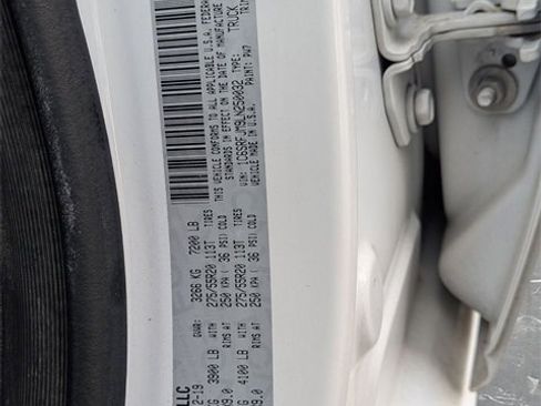 Used 2020 RAM 1500 Laramie image 28