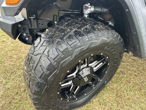 Used 2020 Jeep Gladiator Rubicon image 14