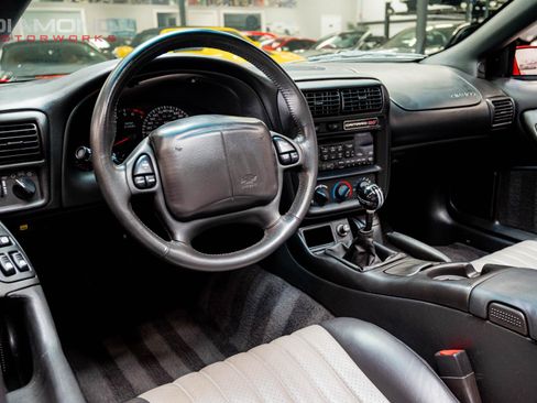 Used 2002 Chevrolet Camaro Z28 w/ SS Performance/Appearance Pkg RWD image 87