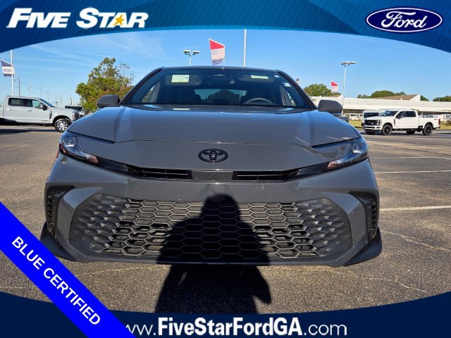 Used 2026 Toyota Camry SE FWD image 2
