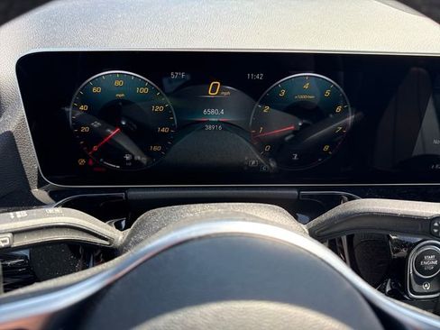 Used 2021 Mercedes-Benz GLA 250 4MATIC image 22