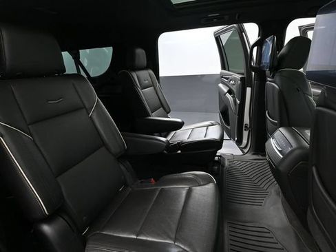 Used 2021 Cadillac Escalade ESV Sport w/ Heavy-Duty Trailer Package AWD/4WD image 55