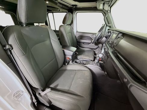 Used 2021 Jeep Wrangler Unlimited Sport AWD/4WD image 25