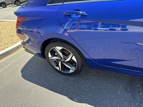 Used 2023 Hyundai Elantra Limited FWD image 21