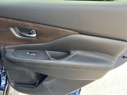 Used 2019 Nissan Murano Platinum w/ Cargo Package AWD/4WD image 17