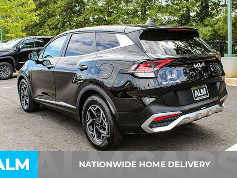 Used 2024 Kia Sportage LX image 5