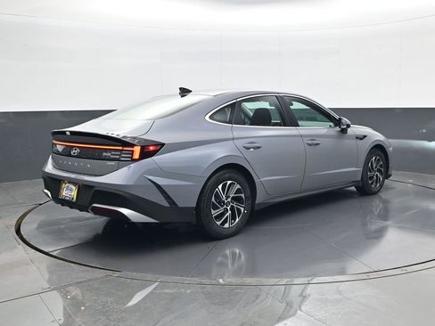 New 2026 Hyundai Sonata Blue FWD image 5