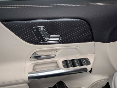 Used 2025 Mercedes-Benz GLA 250 GLA 250 image 34