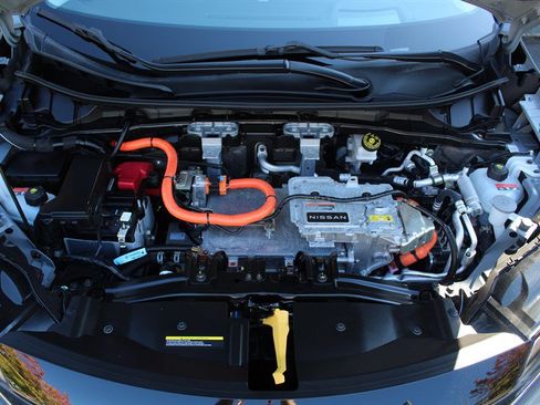 Used 2023 Nissan Ariya AWD/4WD image 38