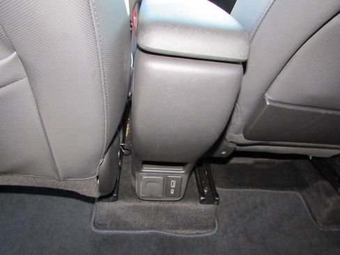 Used 2023 Chevrolet TrailBlazer RS w/ Convenience Package image 28