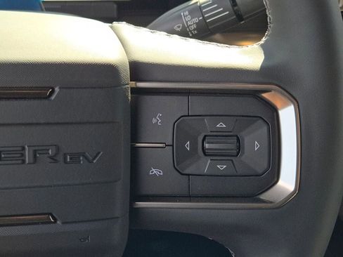 New 2025 GMC Hummer EV 3X image 32