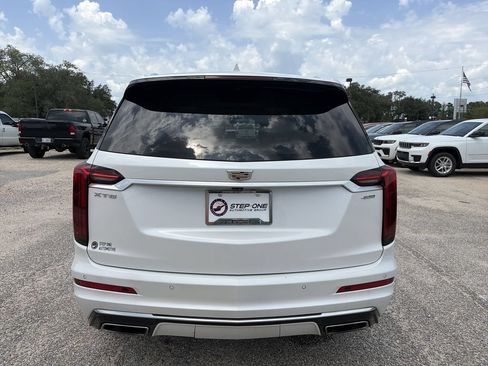 Used 2023 Cadillac XT6 Premium Luxury FWD image 6