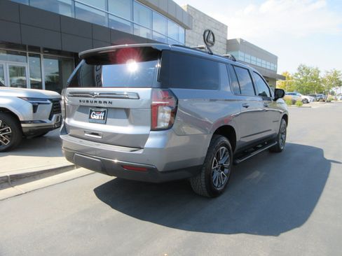 Used 2021 Chevrolet Suburban Z71 AWD/4WD image 11